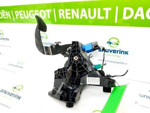 Gebruikte Koppelingspedaal Opel Vivaro 1.6 CDTI BiTurbo 140 Prijs € 76,23 Inclusief btw aangeboden door Snuverink Autodemontage