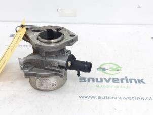 Gebruikte Vacuumpomp Rembekrachtiging Renault Kangoo Express (FW) 1.5 dCi 90 FAP Prijs € 42,33 Inclusief btw aangeboden door Snuverink Autodemontage