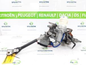 Gebruikte Stuurkolom Huis Renault Twingo II (CN) 1.2 16V Prijs € 150,00 Margeregeling aangeboden door Snuverink Autodemontage