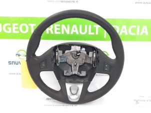 Gebruikte Stuurwiel Renault Megane III Grandtour (KZ) 1.5 dCi 110 Prijs € 75,00 Margeregeling aangeboden door Snuverink Autodemontage