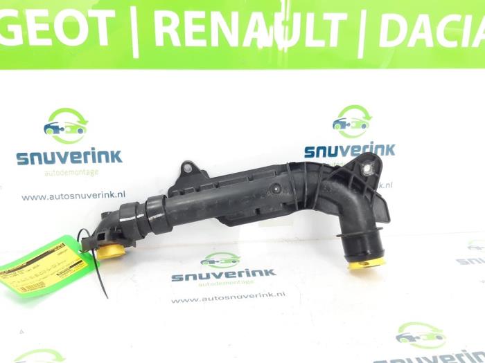 Gebruikte Intercooler Slang Opel Vivaro 1.5 CDTI 120 Prijs € 30,24 Inclusief btw aangeboden door Snuverink Autodemontage