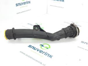 Gebruikte Intercooler Slang Opel Vivaro 1.5 CDTI 120 Prijs € 30,24 Inclusief btw aangeboden door Snuverink Autodemontage