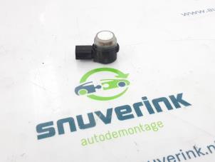 Gebruikte Sensor PDC Ford Transit Custom 2.0 TDCi 16V Eco Blue 105 Prijs € 43,56 Inclusief btw aangeboden door Snuverink Autodemontage