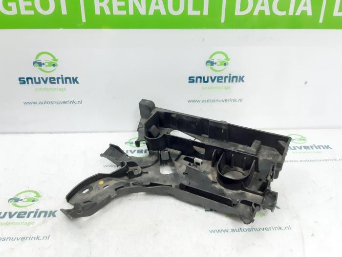 Gebruikte Diversen Renault Laguna Coupé (DT) 2.0 Turbo 16V GT Prijs € 18,00 Margeregeling aangeboden door Snuverink Autodemontage