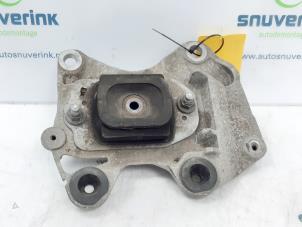 Gebruikte Motorrubber Renault Laguna Coupé (DT) 2.0 Turbo 16V GT Prijs € 27,00 Margeregeling aangeboden door Snuverink Autodemontage