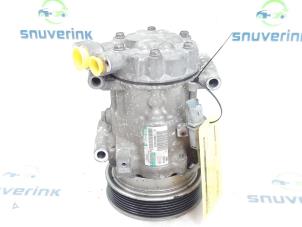 Gebruikte Pomp Airco Renault Wind (EN/E4) 1.2 16V GT TCE eco2 Prijs € 29,98 Margeregeling aangeboden door Snuverink Autodemontage