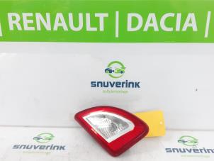 Gebruikte Achterlicht links Renault Twingo II (CN) 1.2 16V Prijs € 20,00 Margeregeling aangeboden door Snuverink Autodemontage