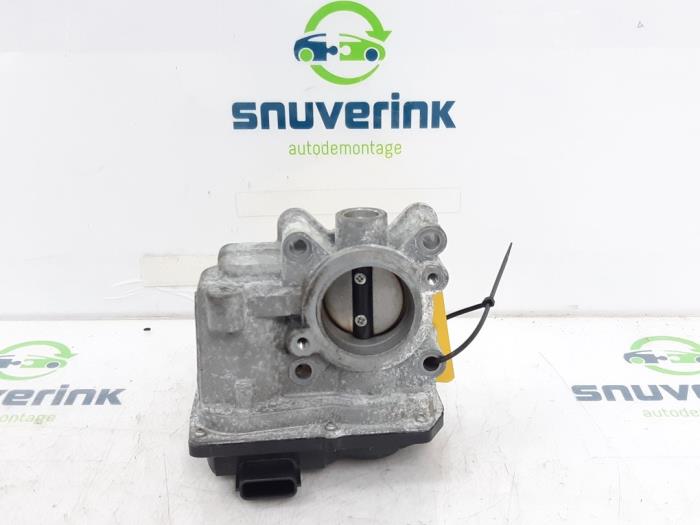 Gebruikte Gasklephuis Renault Clio III (BR/CR) 1.2 16V Tce Prijs € 40,49 Margeregeling aangeboden door Snuverink Autodemontage