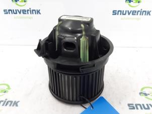 Gebruikte Aanjager Peugeot 207/207+ (WA/WC/WM) 1.6 16V GT THP Prijs € 19,99 Margeregeling aangeboden door Snuverink Autodemontage