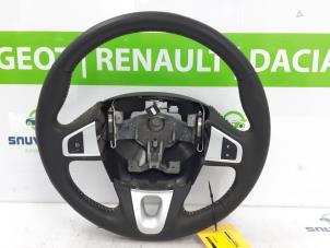 Gebruikte Stuurwiel Renault Megane III Grandtour (KZ) 1.5 dCi 110 Prijs € 90,75 Inclusief btw aangeboden door Snuverink Autodemontage