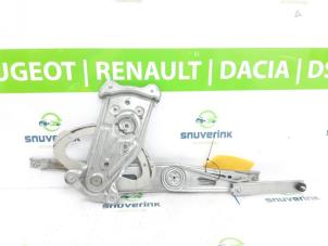 Gebruikte Raammechaniek 4Deurs links-voor Renault Megane III Grandtour (KZ) 1.5 dCi 110 Prijs € 72,60 Inclusief btw aangeboden door Snuverink Autodemontage