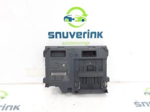 Gebruikte Kaartlezer (slot) Renault Clio IV (5R) 0.9 Energy TCE 90 12V Prijs € 14,98 Margeregeling aangeboden door Snuverink Autodemontage