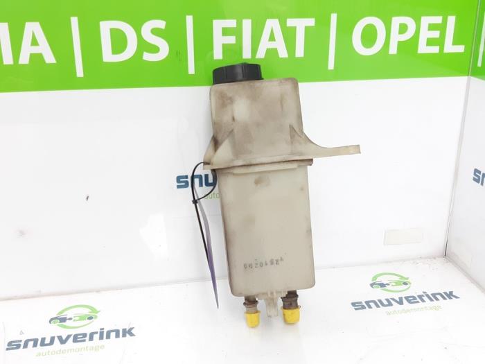 Gebruikte Servo Oliereservoir Fiat Ducato (250) 2.3 D 120 Multijet Prijs € 30,23 Inclusief btw aangeboden door Snuverink Autodemontage
