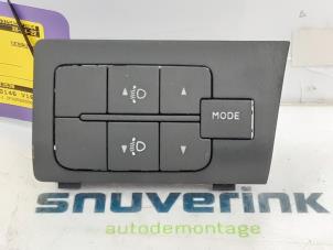 Gebruikte Schakelaar Koplamp Ihv Fiat Ducato (250) 2.3 D 120 Multijet Prijs € 17,52 Inclusief btw aangeboden door Snuverink Autodemontage