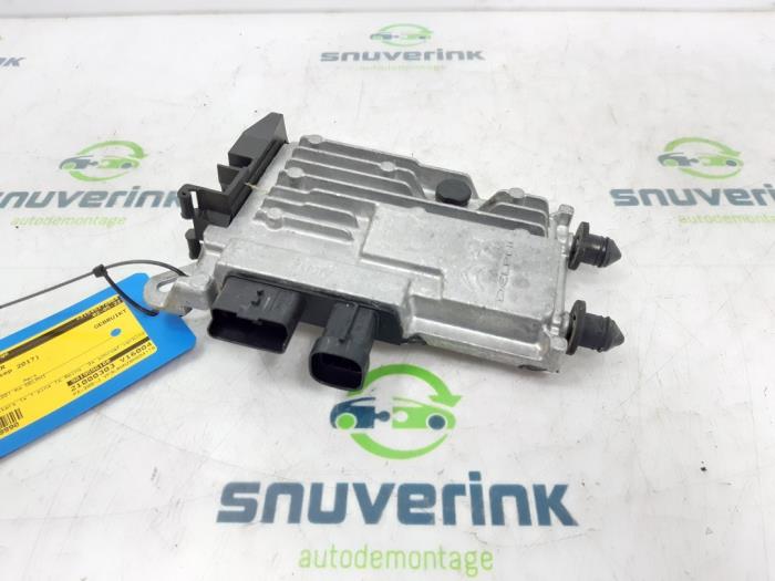 Gebruikte Start/Stop computer Peugeot 308 SW (L4/L9/LC/LJ/LR) 1.2 12V e-THP PureTech 110 Prijs € 89,98 Margeregeling aangeboden door Snuverink Autodemontage