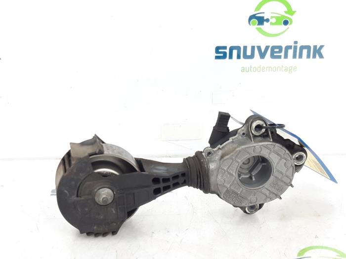 Gebruikte Spanrol Multiriem Peugeot 207/207+ (WA/WC/WM) 1.4 16V VTi Prijs € 10,33 Margeregeling aangeboden door Snuverink Autodemontage