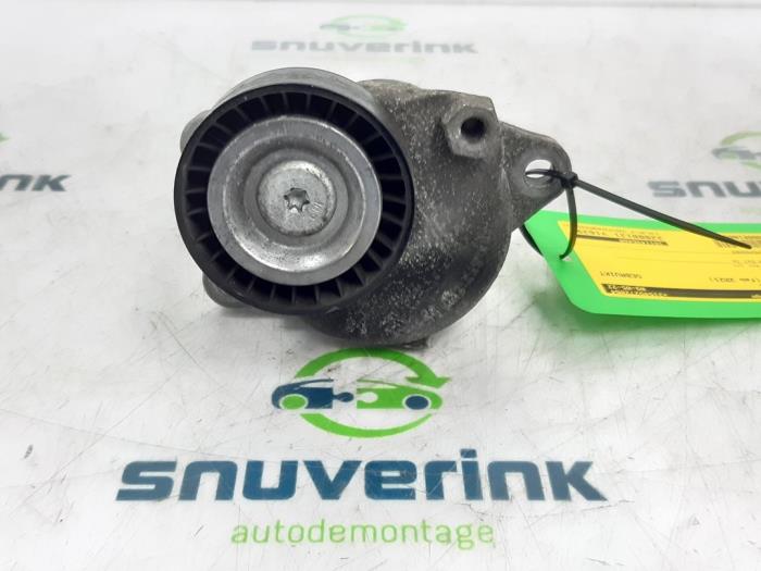 Gebruikte Spanrol Multiriem Opel Vivaro 2.0 CDTI 122 Prijs € 30,23 Inclusief btw aangeboden door Snuverink Autodemontage