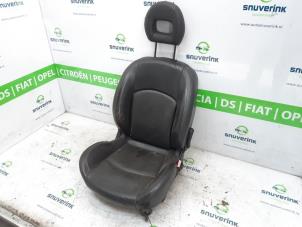 Gebruikte Voorstoel rechts Peugeot 206 CC (2D) 1.6 16V Prijs € 250,00 Margeregeling aangeboden door Snuverink Autodemontage