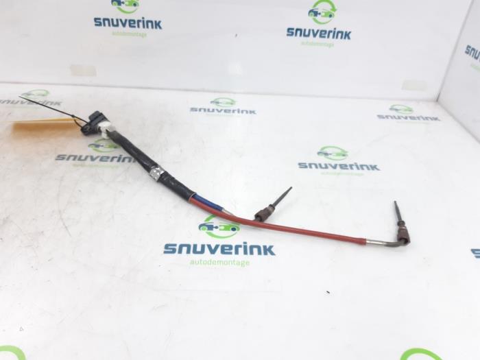 Gebruikte Uitlaat temperatuursensor Renault Arkana (RJLL) 1.6 E-Tech 145 16V Prijs € 36,28 Inclusief btw aangeboden door Snuverink Autodemontage
