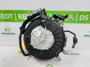 Gebruikte Hybride elektro motor Renault Arkana (RJLL) 1.6 E-Tech 145 16V Prijs € 2.299,00 Inclusief btw aangeboden door Snuverink Autodemontage