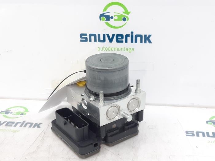Gebruikte ABS Pomp Mazda CX-3 (DJ/DK) 2.0 SkyActiv-G 121 Prijs € 353,91 Inclusief btw aangeboden door Snuverink Autodemontage
