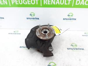 Gebruikte Fusee rechts-voor Mazda CX-3 (DJ/DK) 2.0 SkyActiv-G 121 Prijs € 125,22 Inclusief btw aangeboden door Snuverink Autodemontage