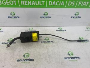 Gebruikte Koolstoffilter Peugeot 208 I (CA/CC/CK/CL) 1.2 Vti 12V PureTech 82 Prijs € 30,00 Margeregeling aangeboden door Snuverink Autodemontage