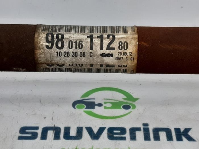 Aandrijfas rechts-voor van een Peugeot 208 I (CA/CC/CK/CL) 1.2 Vti 12V PureTech 82 2012