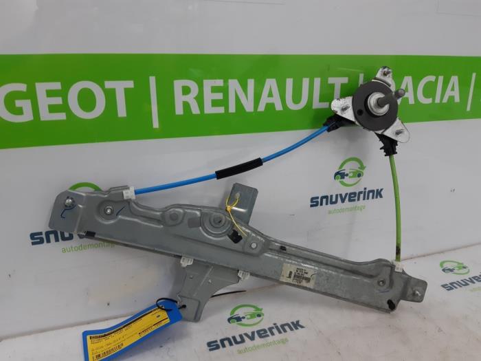 Ruitmechaniek 4Deurs links-achter van een Peugeot 208 I (CA/CC/CK/CL) 1.2 Vti 12V PureTech 82 2012