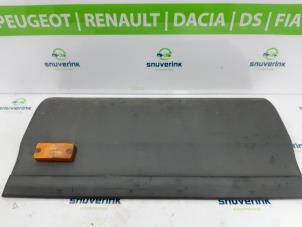 Gebruikte Sierlijst Iveco New Daily V 35C15V, 40C15V Prijs € 54,45 Inclusief btw aangeboden door Snuverink Autodemontage