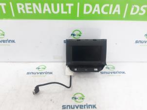 Gebruikte Display Interieur Renault Trafic New (FL) 2.0 dCi 16V 90 Prijs € 60,50 Inclusief btw aangeboden door Snuverink Autodemontage