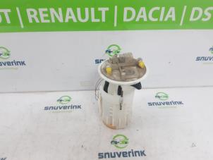 Gebruikte Tank element Pomp Renault Trafic New (FL) 2.0 dCi 16V 90 Prijs € 41,38 Inclusief btw aangeboden door Snuverink Autodemontage