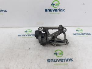 Gebruikte Spanrol Multiriem Citroen C4 Cactus (0B/0P) 1.2 PureTech 82 12V Prijs € 35,00 Margeregeling aangeboden door Snuverink Autodemontage