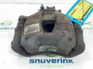 Gebruikte Remklauw (Tang) rechts-voor Peugeot 3008 I (0U/HU) 1.6 VTI 16V Prijs € 30,00 Margeregeling aangeboden door Snuverink Autodemontage