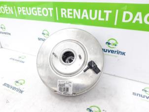 Gebruikte Rembol Peugeot 5008 II (M4/MC/MJ/MR) 1.2 12V e-THP PureTech 130 Prijs € 75,00 Margeregeling aangeboden door Snuverink Autodemontage