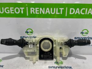 Gebruikte Schakelaar Stuurkolom (licht) Renault Master IV (MA/MB/MC/MD/MH/MF/MG/MH) 2.3 dCi 135 16V FWD Prijs € 151,25 Inclusief btw aangeboden door Snuverink Autodemontage