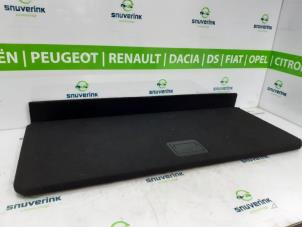 Gebruikte Vloerbedekking Renault Megane IV Estate (RFBK) 1.2 Energy TCE 100 Prijs op aanvraag aangeboden door Snuverink Autodemontage