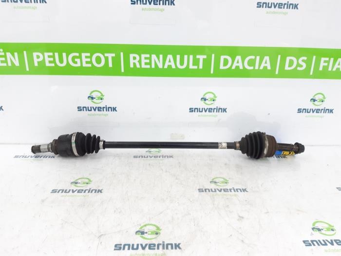 Gebruikte Steekas rechts-voor Peugeot 108 1.0 12V VVT-i Prijs € 36,30 Inclusief btw aangeboden door Snuverink Autodemontage