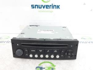 Gebruikte Radio Citroen C3 Picasso (SH) 1.2 12V PureTech 110 Prijs € 75,00 Margeregeling aangeboden door Snuverink Autodemontage