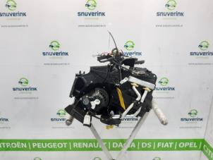 Gebruikte Kachelhuis Renault Clio IV (5R) 1.5 Energy dCi 90 FAP Prijs € 175,00 Margeregeling aangeboden door Snuverink Autodemontage