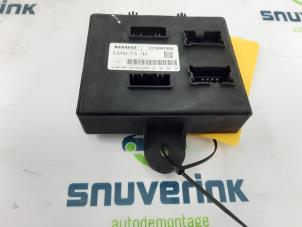 Gebruikte Computer Body Control Renault Clio IV (5R) 1.5 Energy dCi 90 FAP Prijs € 63,00 Margeregeling aangeboden door Snuverink Autodemontage