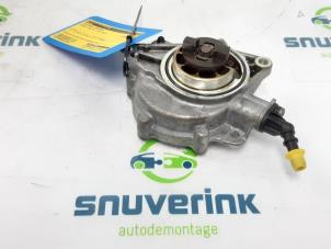 Gebruikte Vacuumpomp (Benzine) Peugeot 308 (4A/C) 1.6 VTI 16V Prijs € 45,00 Margeregeling aangeboden door Snuverink Autodemontage