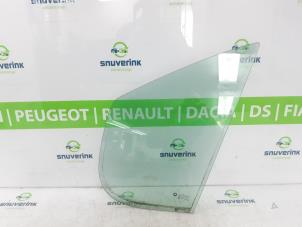 Gebruikte Ruit Driehoek links-voor Renault Trafic New (FL) 2.0 dCi 16V 90 Prijs € 60,50 Inclusief btw aangeboden door Snuverink Autodemontage