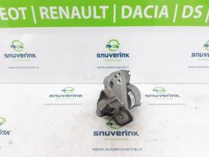 Gebruikte Startmotor Renault Captur (2R) 0.9 Energy TCE 12V Prijs € 40,00 Margeregeling aangeboden door Snuverink Autodemontage