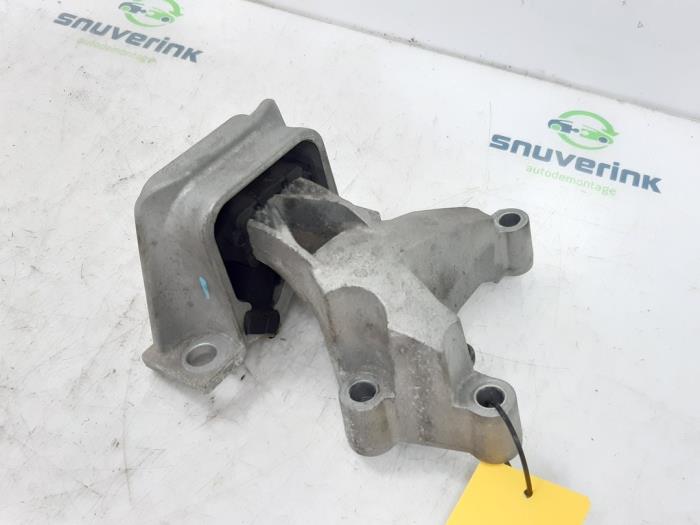 Gebruikte Motorrubber Renault Megane III Berline (BZ) 1.6 16V Prijs € 26,00 Margeregeling aangeboden door Snuverink Autodemontage
