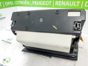 Gebruikte Dashboardkastje Renault Captur (2R) 0.9 Energy TCE 12V Prijs € 40,00 Margeregeling aangeboden door Snuverink Autodemontage