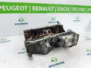 Gebruikte Carterpan Renault Captur Prijs € 75,00 Margeregeling aangeboden door Snuverink Autodemontage