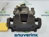 Dacia Logan MCV III/Sandero Wagon (SD07) 0.9 TCe 90 12V Remklauw (Tang) rechts-voor