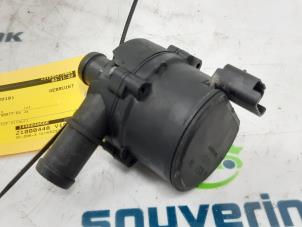 Waterpomp van een Dacia Logan MCV III/Sandero Wagon (SD07) 0.9 TCe 90 12V 2019
