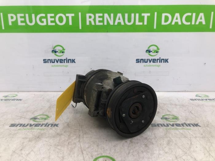 Gebruikte Aircopomp Renault Megane Break/Grandtour (KA) 1.6 16V RXE,RXT Prijs € 34,47 Margeregeling aangeboden door Snuverink Autodemontage